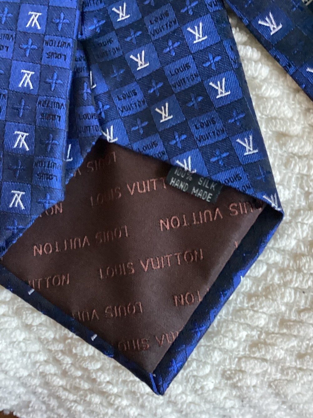 Louis Vuitton Dark Blue Monogram Silk Tie - Picture 3 of 7